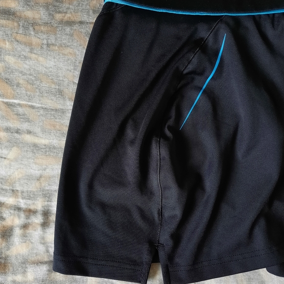 Adidas skirt with aqua shorts size M - Picture 9 of 14